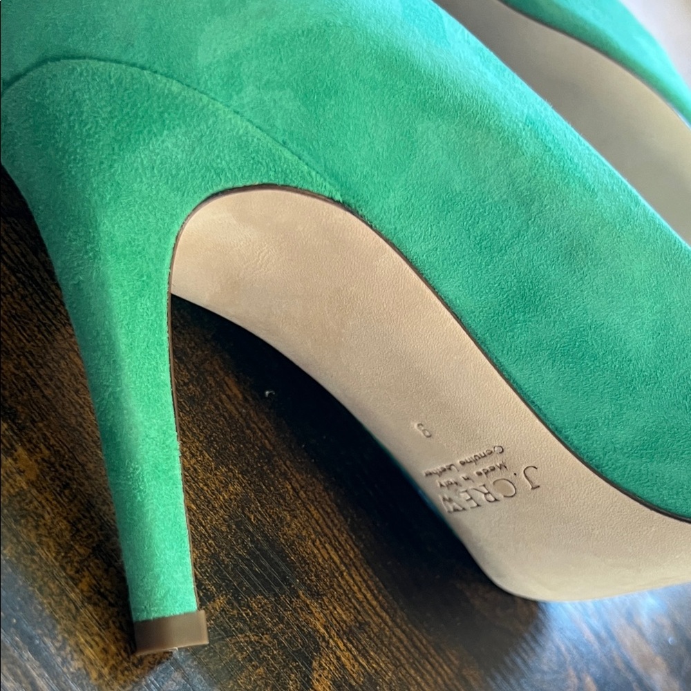 J. Crew Vibrant Green Suede Heels - Picture 4 of 6